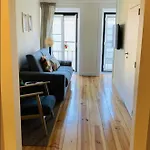 Alfama With Balcony And Ac شقة