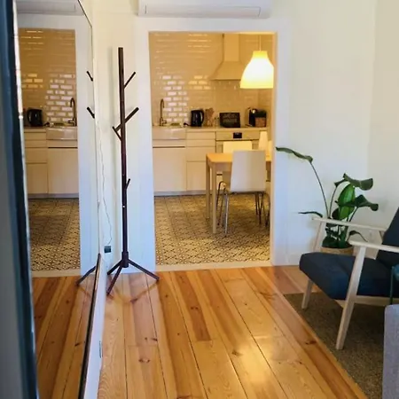 아파트 Alfama With Balcony And Ac *